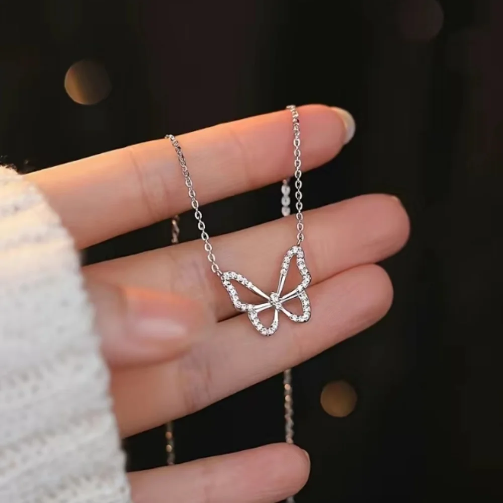 NEW Rhinestone Butterfly Pendant Necklace silver - Picture 7 of 7